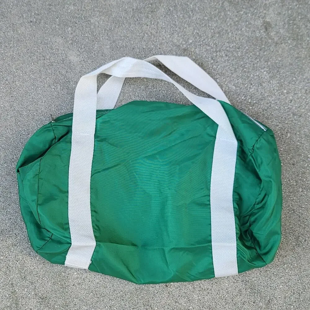 Vtg Bennigan's Tavern Hampton, VA Lightweight Duffle Bag